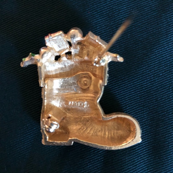 Vintage Christmas Stocking Boot Brooch - Picture 6 of 7